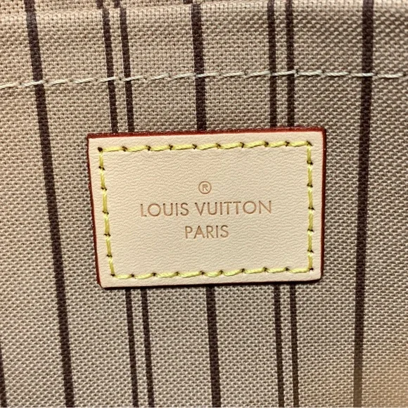 Louis Vuitton Monogram Neverfull Pochette Bag - Picture 7 of 16